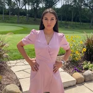 Meet your Posher, Alexia